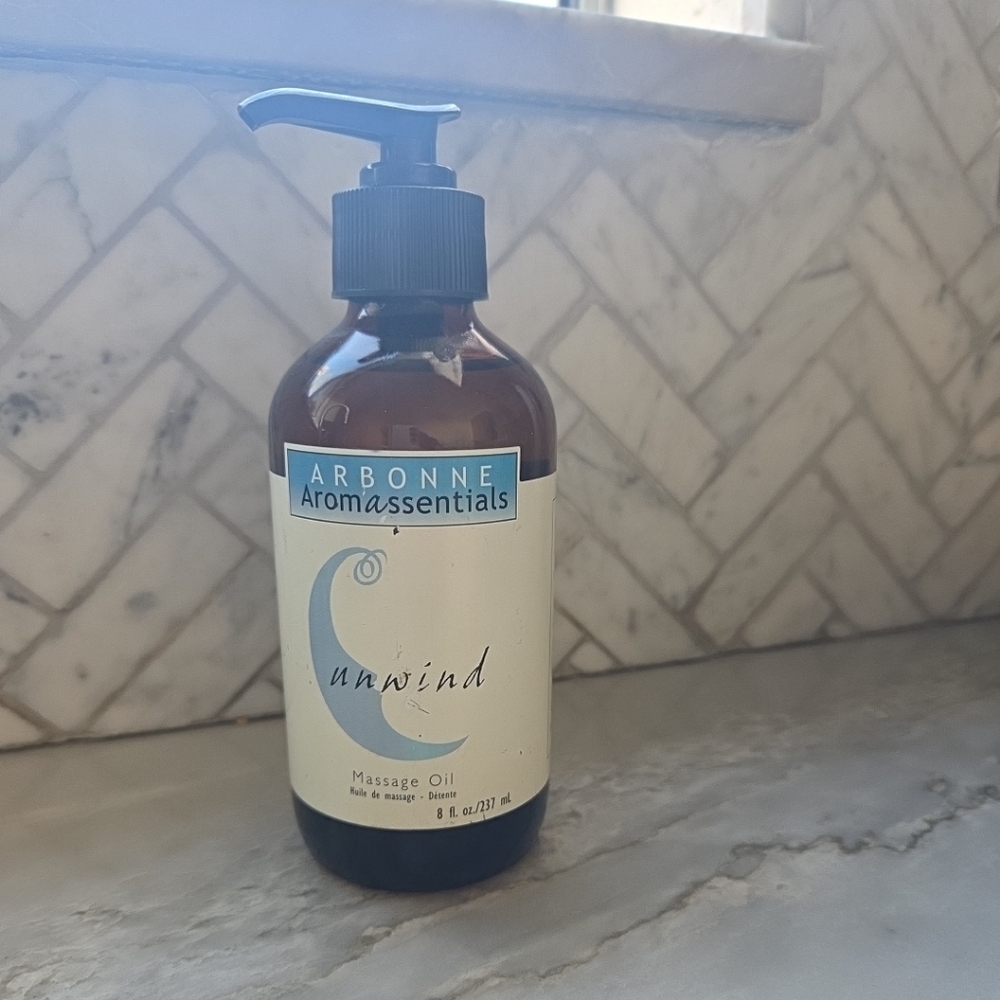 Arbonne Aromassentials Unwind Massage Oil 8 FL oz Chamomile Ylang Ylang